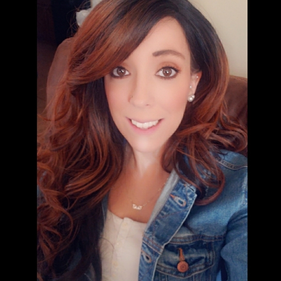 Meet your Posher, Renee - Picture 3 of 10